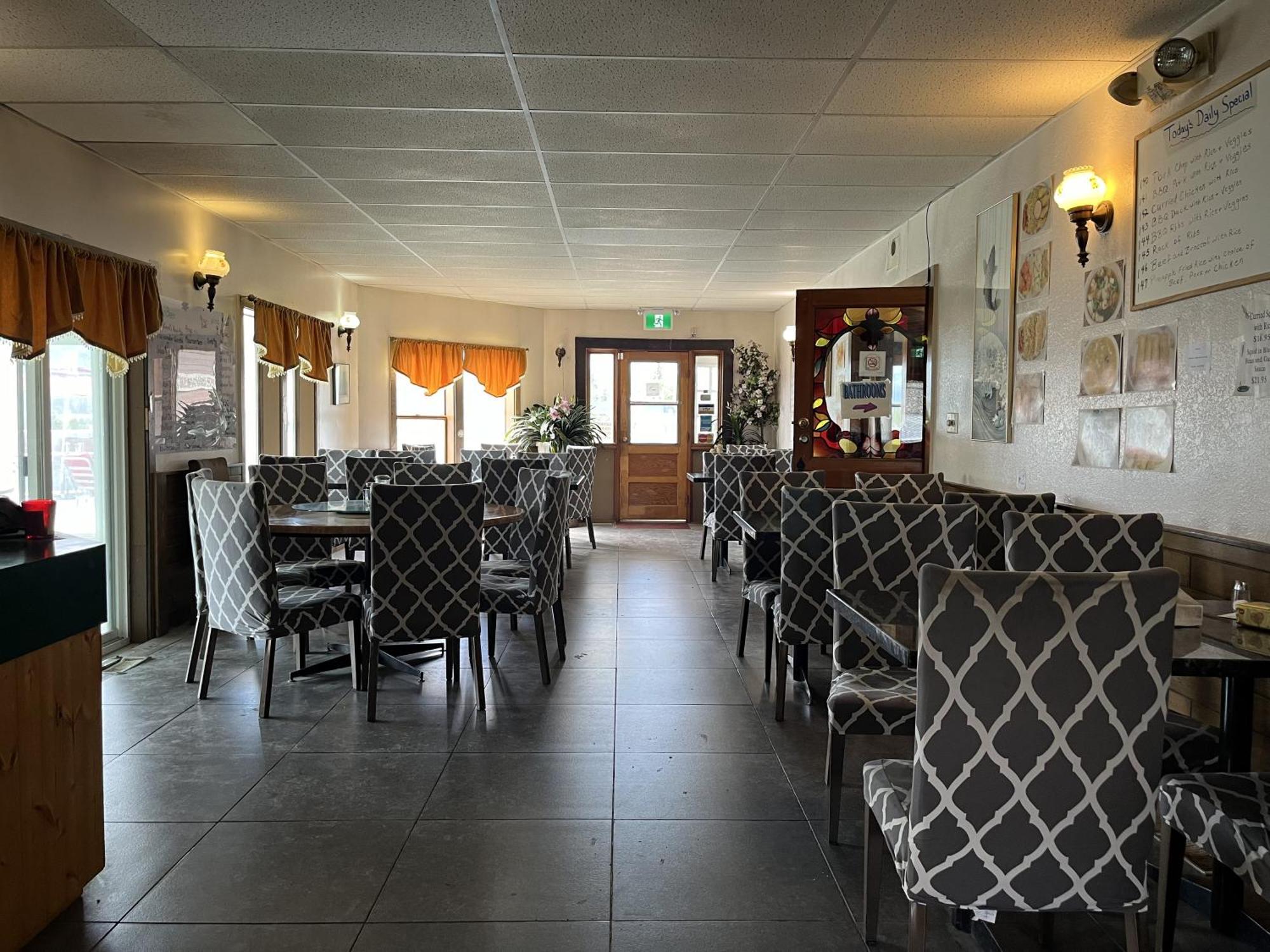 Kluane Park Inn Haines Junction Extérieur photo